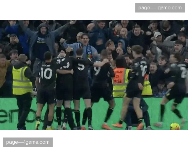 布莱顿1-1战平水晶宫，格罗斯点射救主